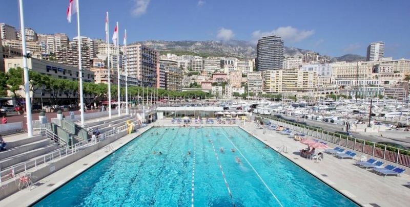 Plongez dans la lecture au Stade Nautique Rainier III