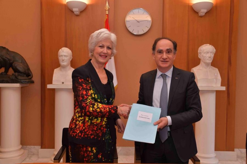 Signature of a Partnership Agreement between the Prince's Government and BNP Paribas Monaco