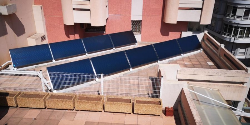 Solar Thermal Panels at the École des Revoires School